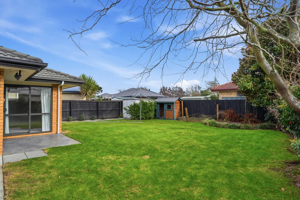 Photos of 5 Birchwood Close