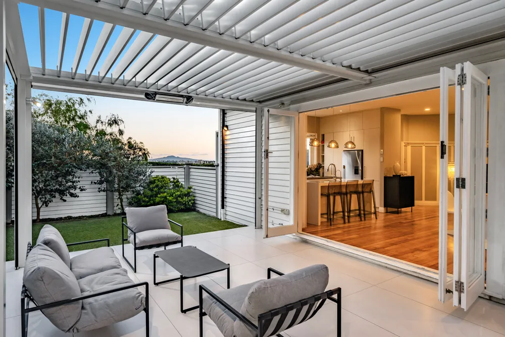Photos of 8 Ranui Road