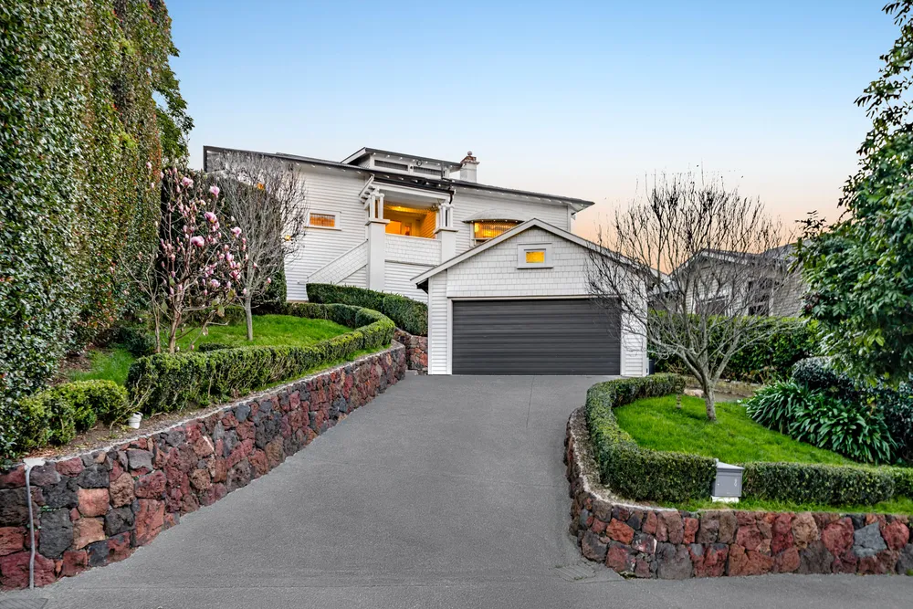 Photos of 8 Ranui Road