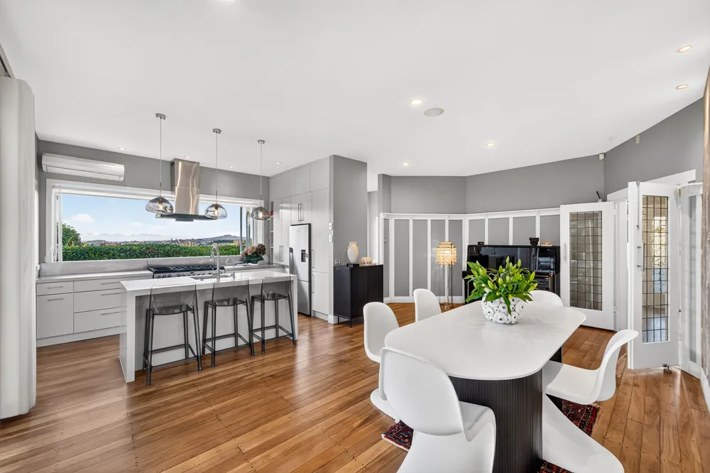 Photos of 8 Ranui Road