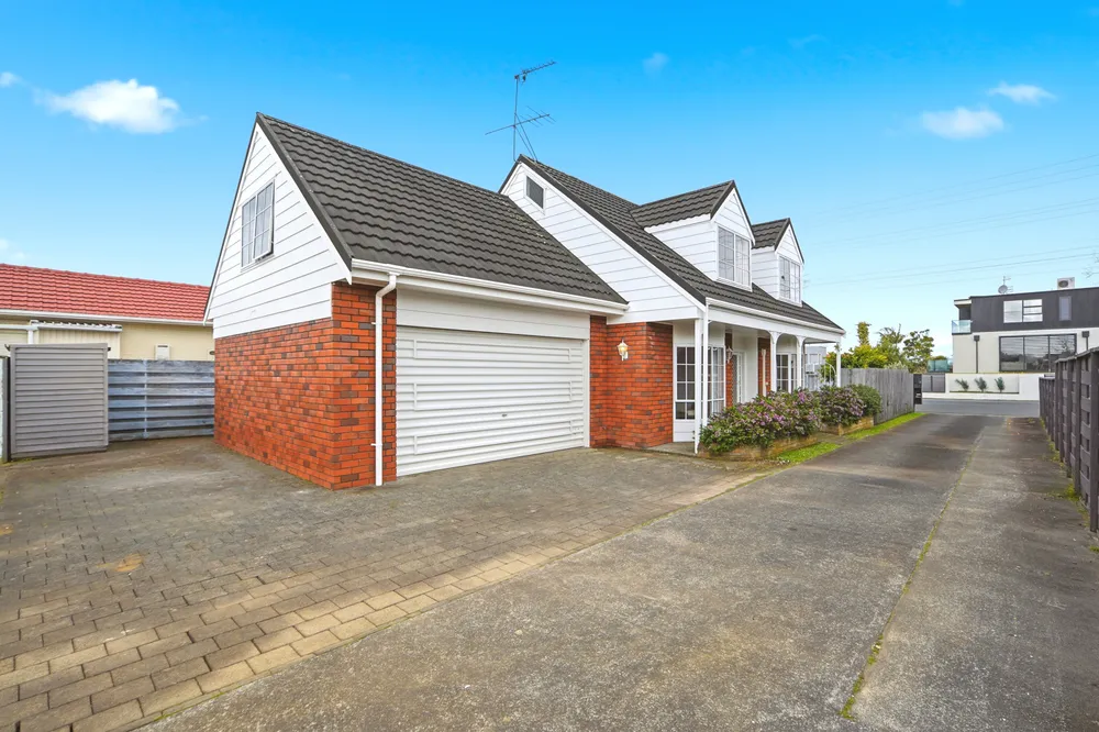 Photos of 3/139 Shakespeare Road