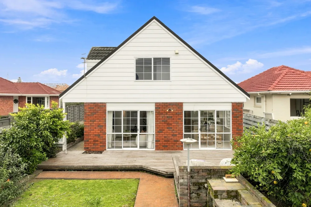 Photos of 3/139 Shakespeare Road