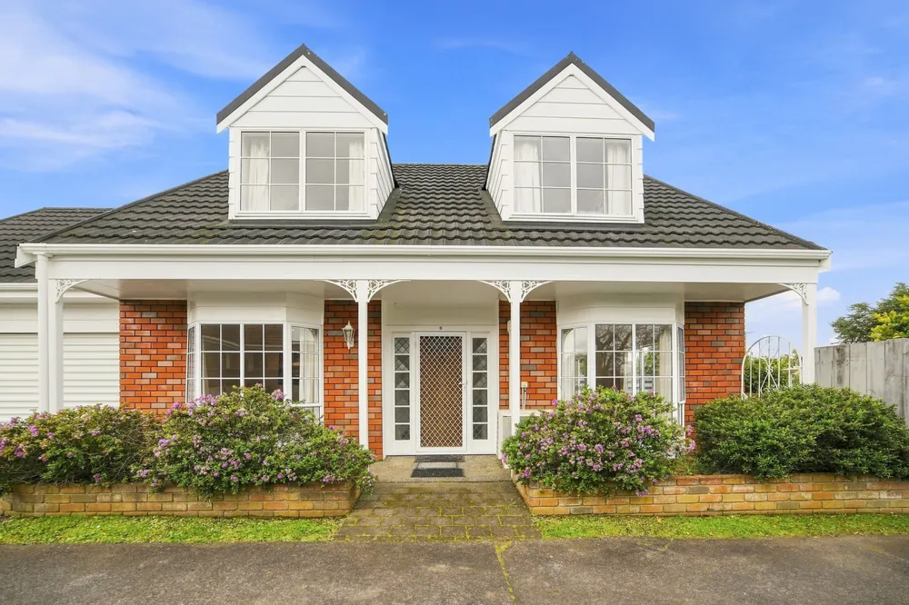 Photos of 3/139 Shakespeare Road