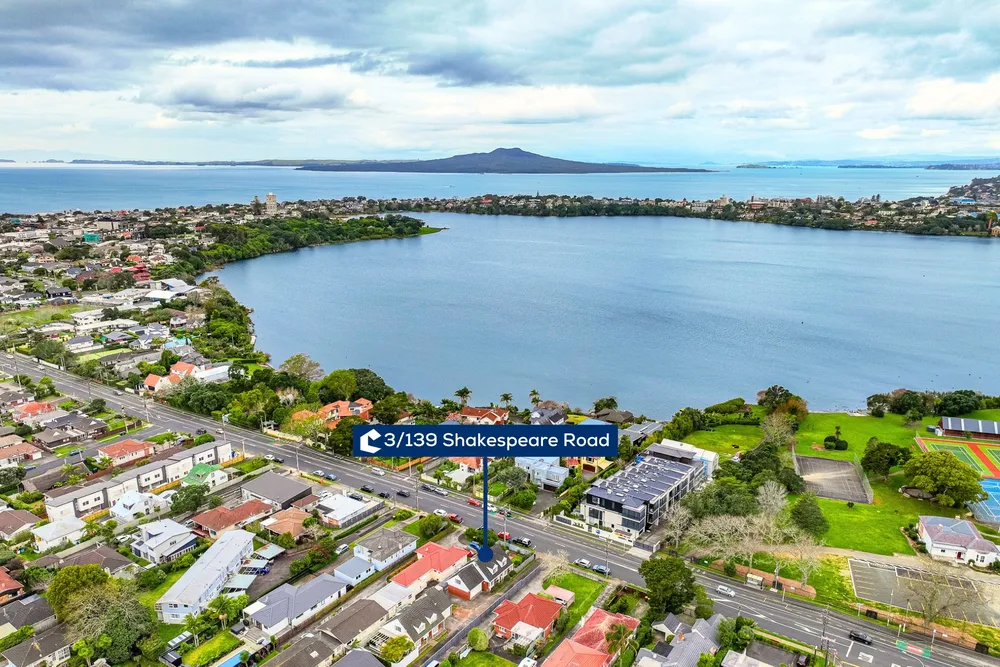 Photos of 3/139 Shakespeare Road