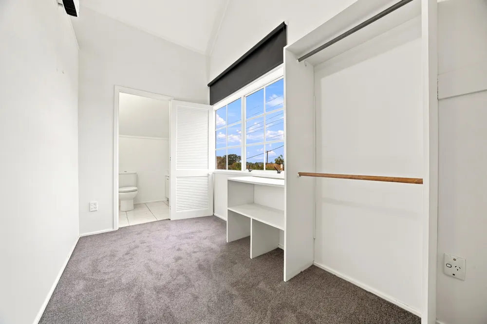 Photos of 3/139 Shakespeare Road