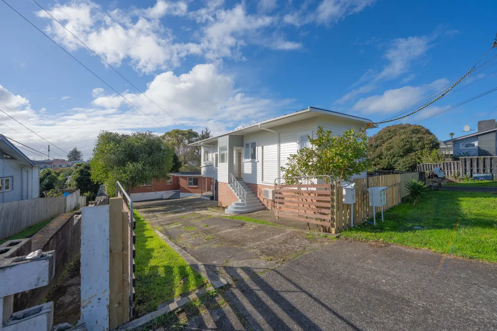 Photos of 22 Evans Road