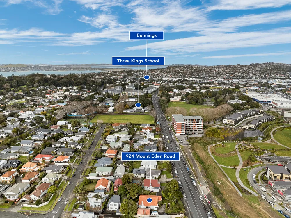 Photos of 924 Mount Eden Road