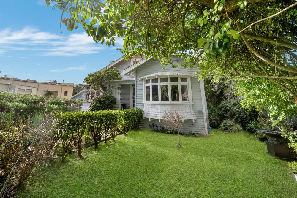 Photos of 924 Mount Eden Road
