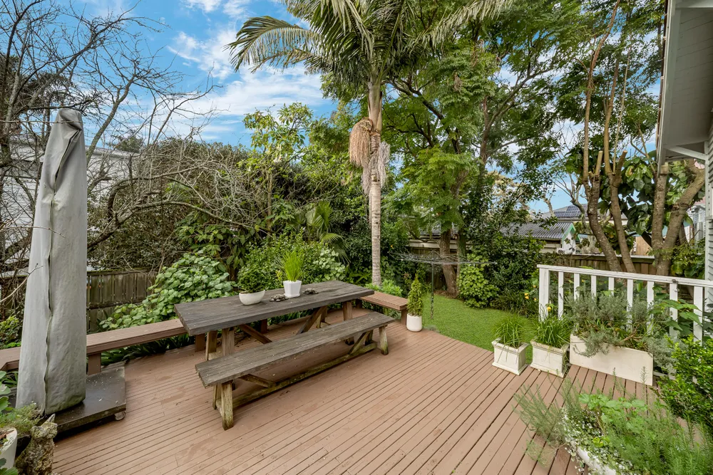 Photos of 924 Mount Eden Road