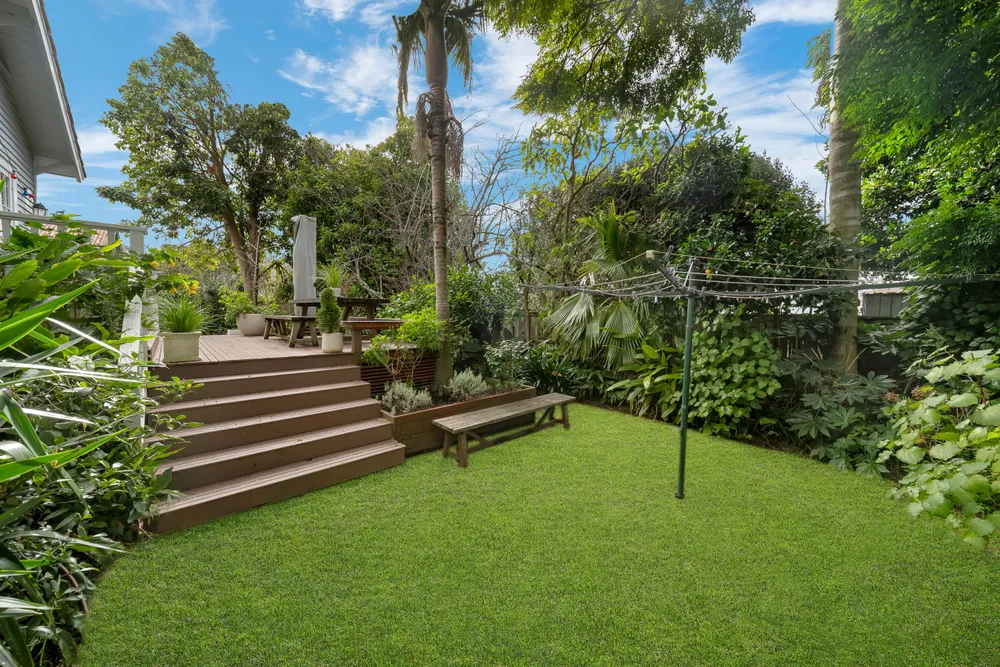 Photos of 924 Mount Eden Road
