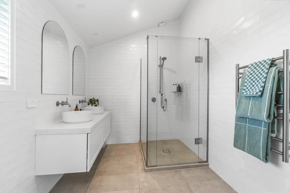 Photos of 129 Orakei Road