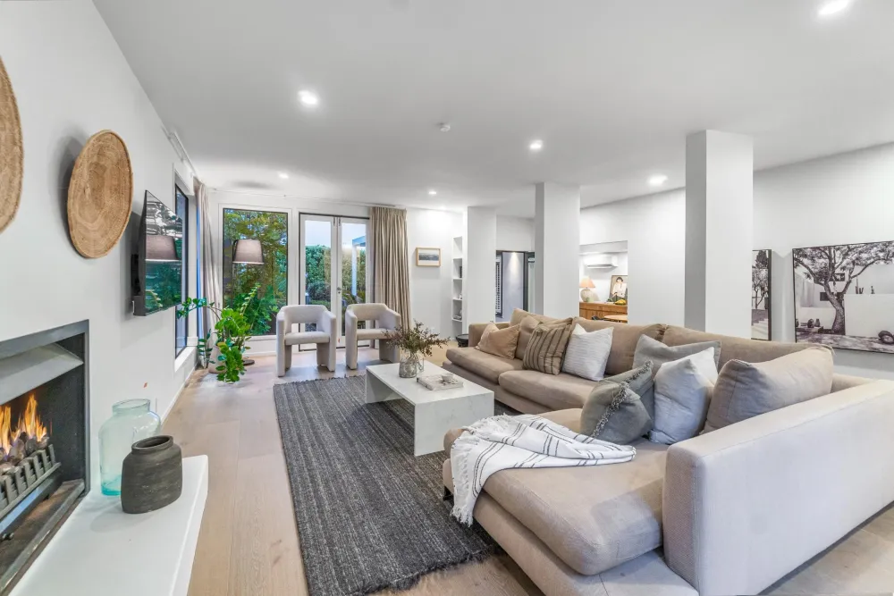 Photos of 129 Orakei Road