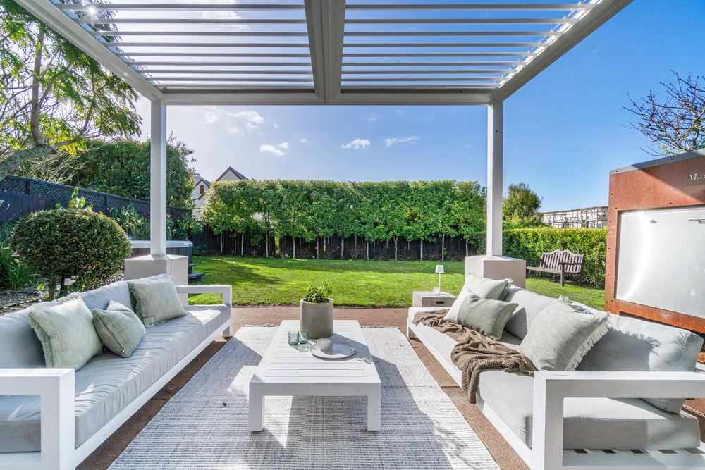 Photos of 129 Orakei Road