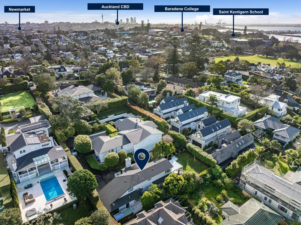Photos of 129 Orakei Road