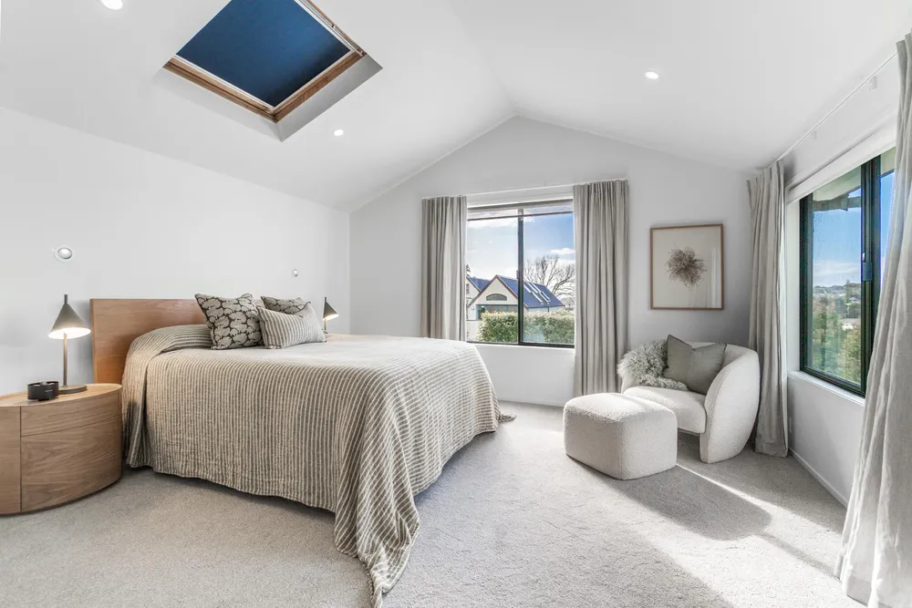 Photos of 129 Orakei Road