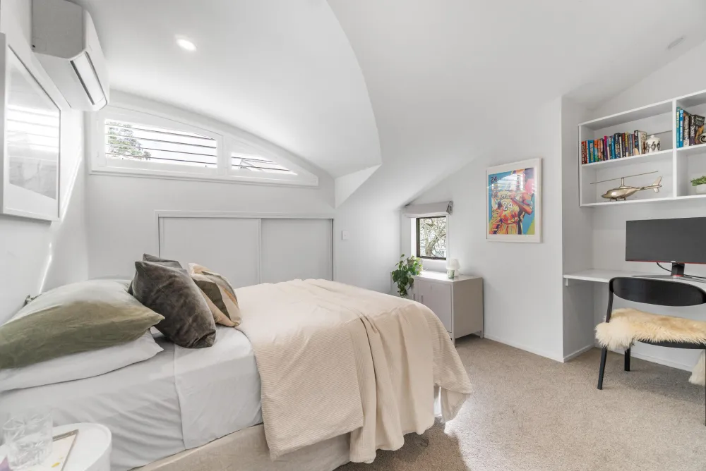 Photos of 129 Orakei Road