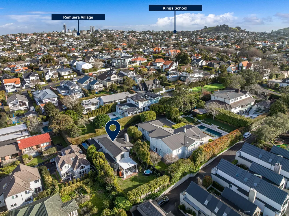 Photos of 129 Orakei Road