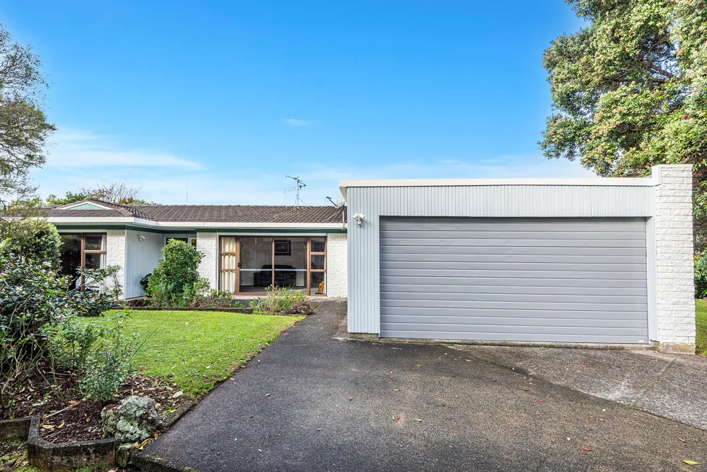 Photos of 80 Fairway Drive