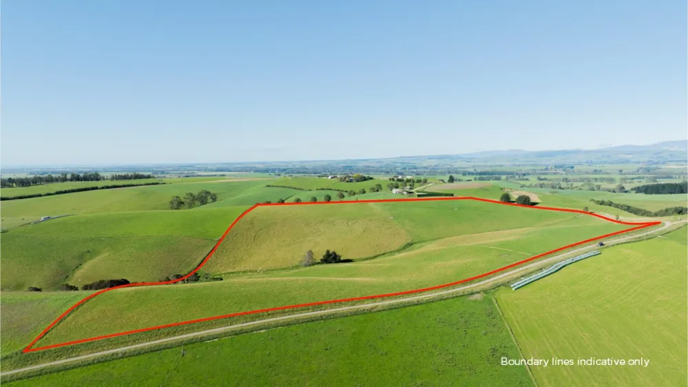 Photos of 574 Spur Hut Road