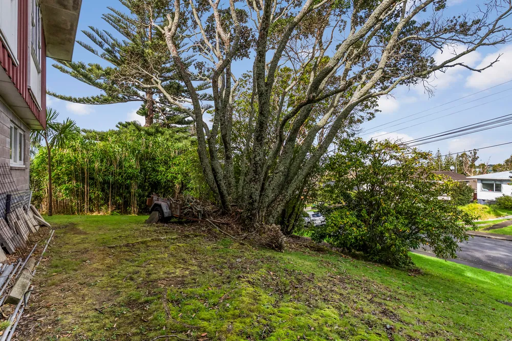 Photos of 1 Kennedy Avenue