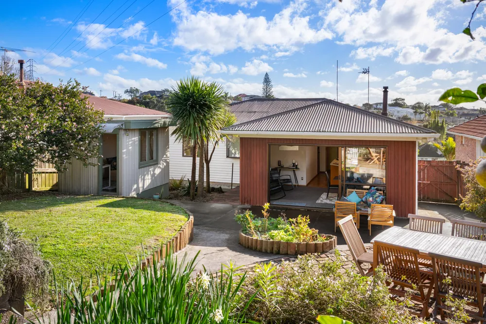 Photos of 6 Eaton Road