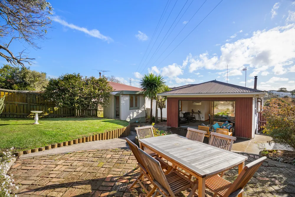 Photos of 6 Eaton Road