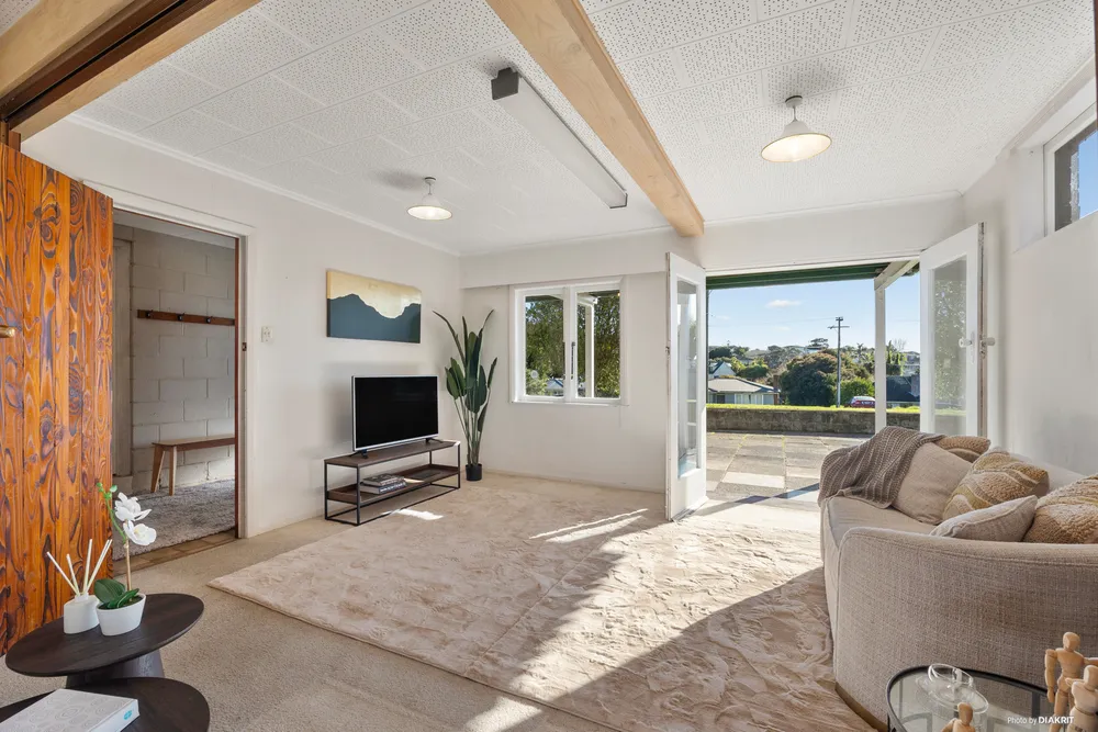 Photos of 6 Eaton Road