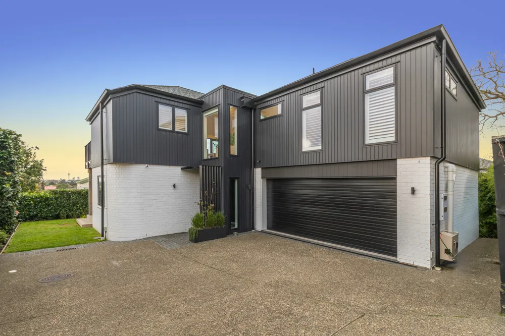 Photos of 15A Cambrai Avenue