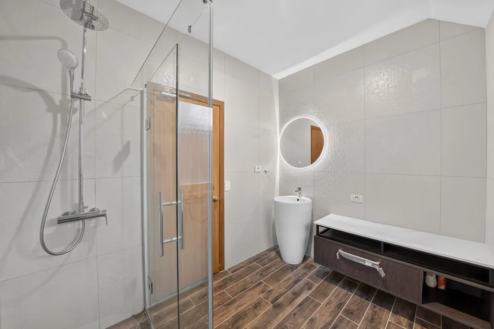 Photos of 26A Wiles Avenue