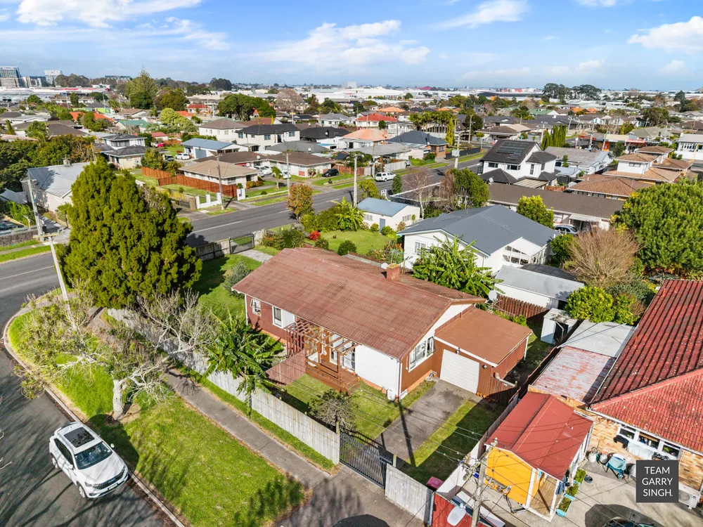 Photos of 12 Allenby Road