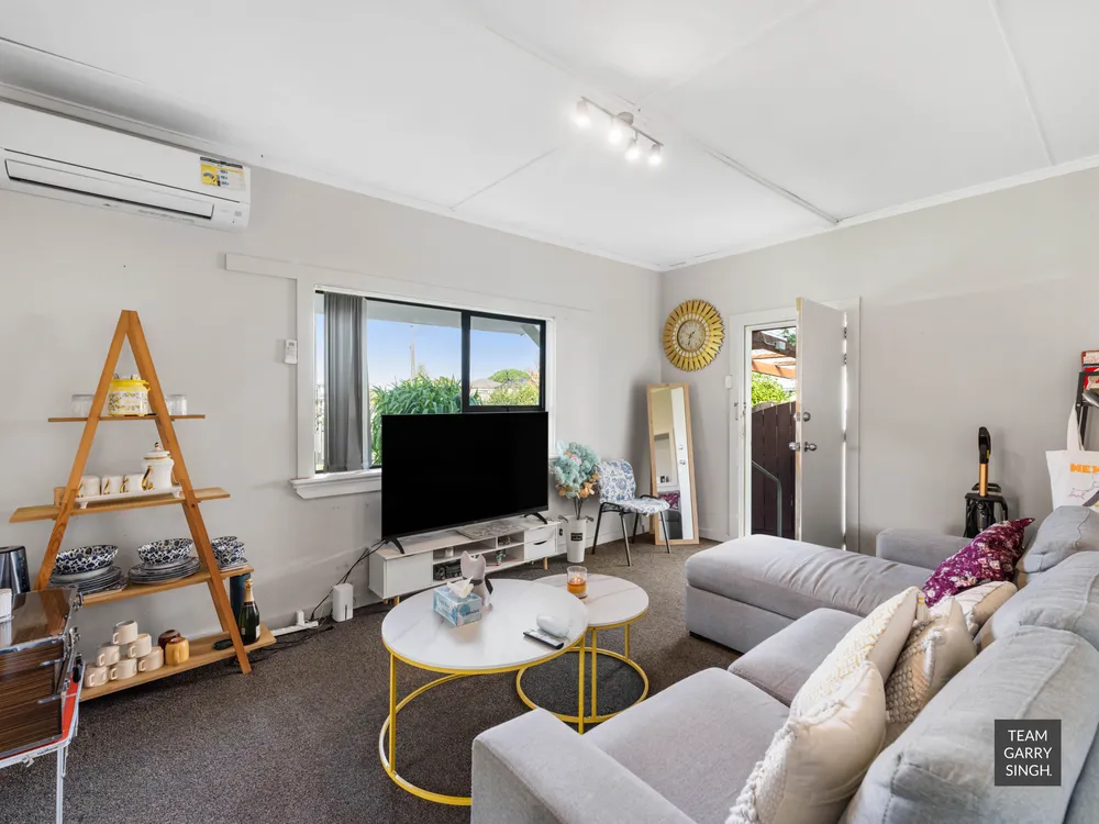 Photos of 12 Allenby Road