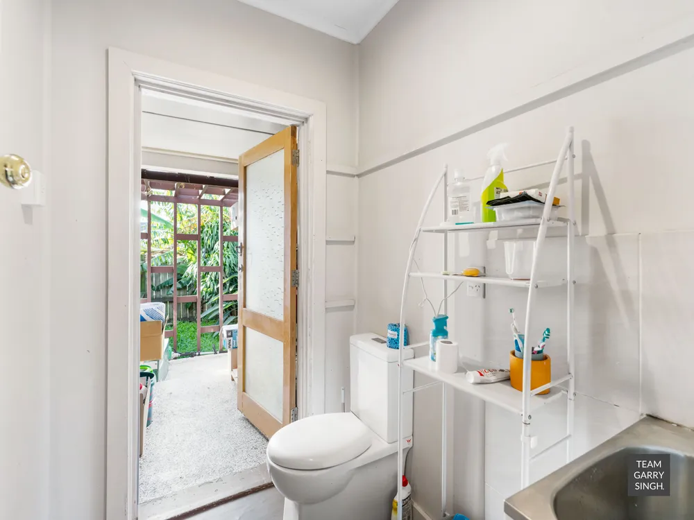 Photos of 12 Allenby Road