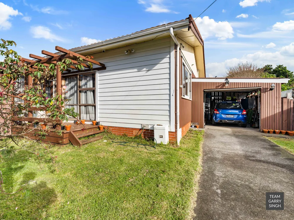 Photos of 12 Allenby Road