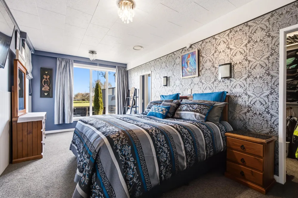 Photos of 17c Lissette Road