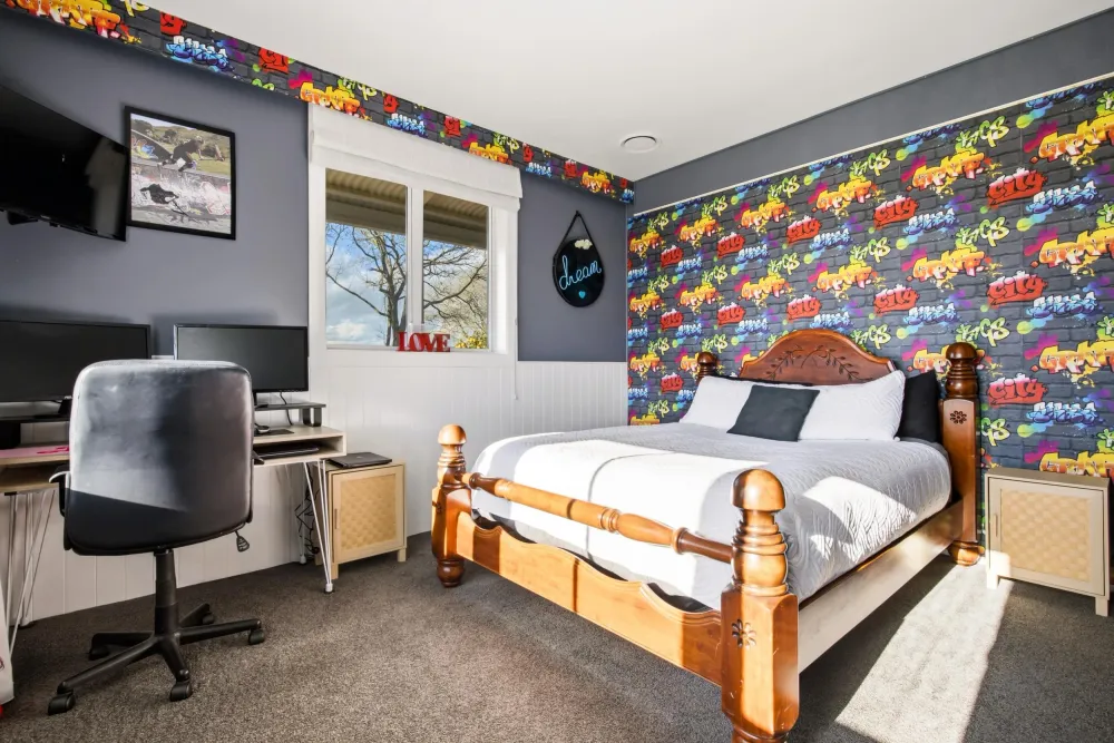 Photos of 17c Lissette Road