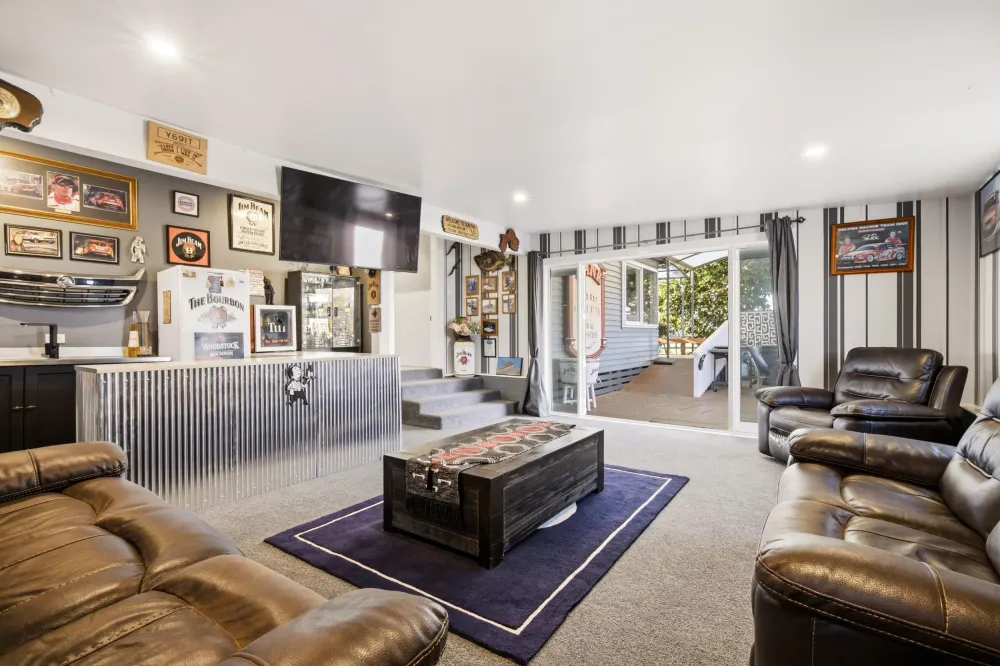 Photos of 17c Lissette Road