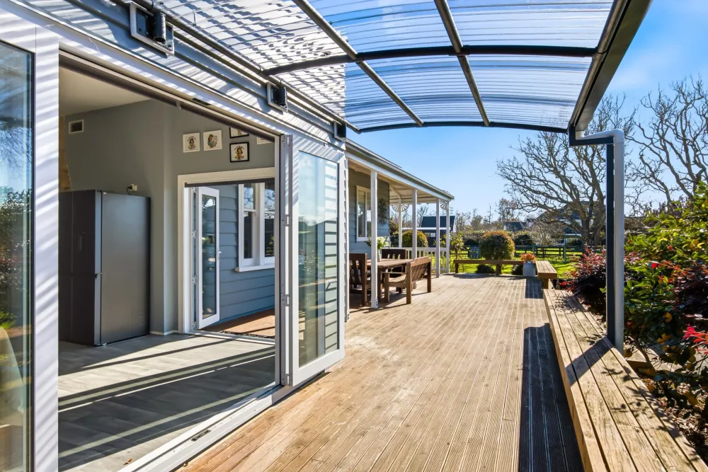 Photos of 17c Lissette Road