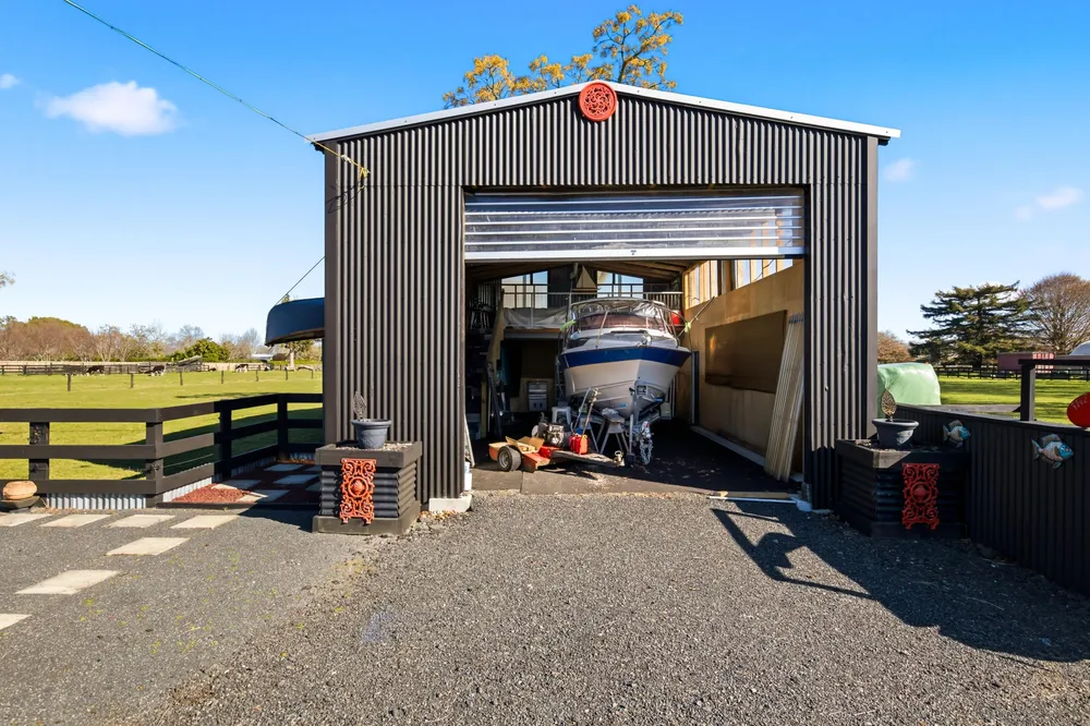 Photos of 17c Lissette Road
