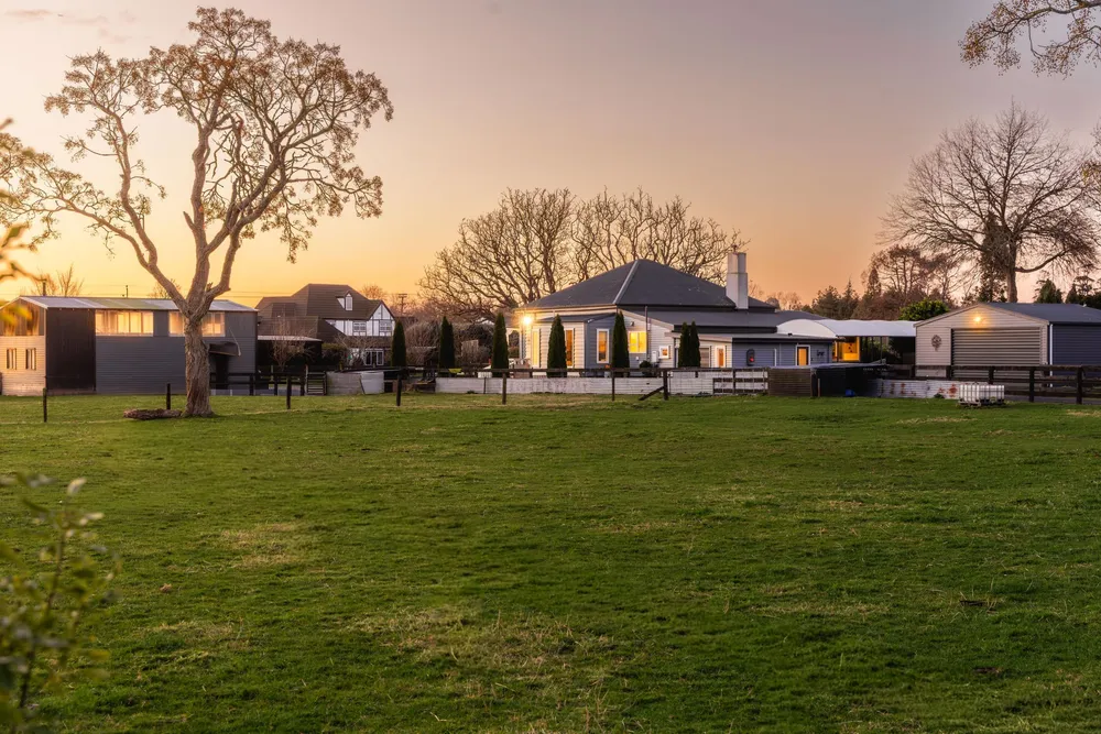 Photos of 17c Lissette Road