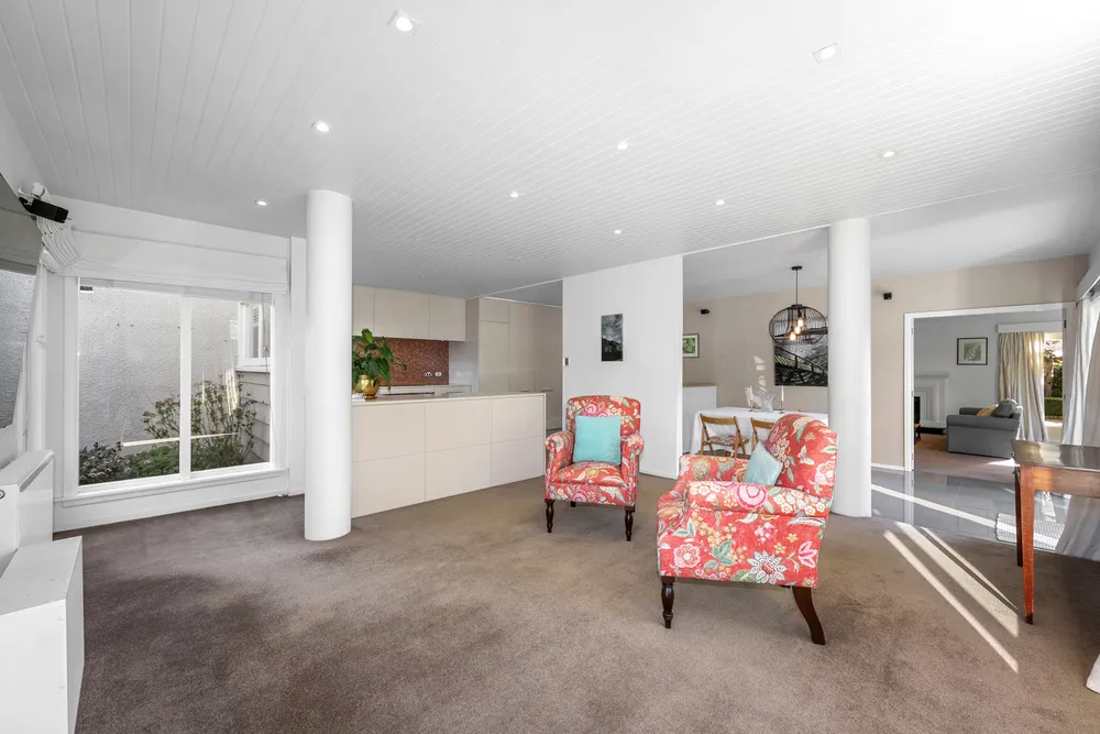 Photos of 1/127 Fendalton Road