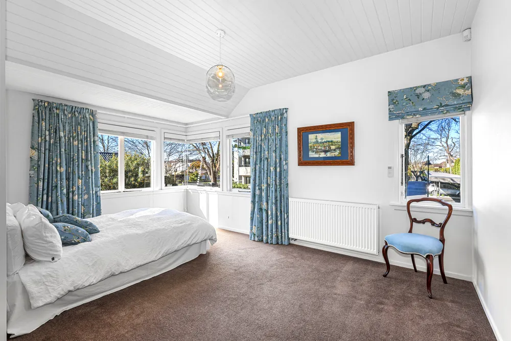 Photos of 1/127 Fendalton Road