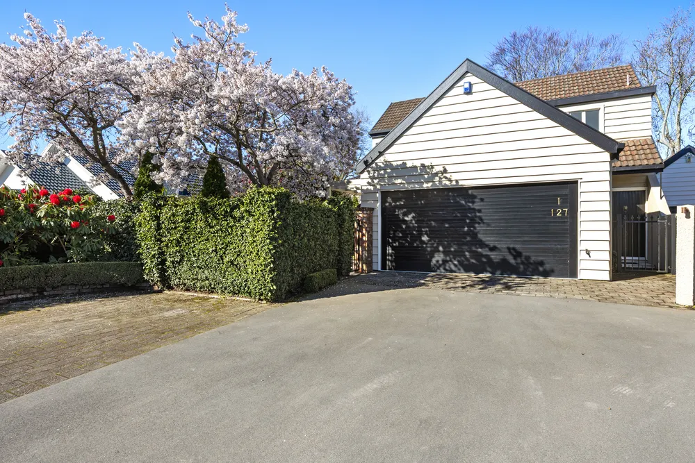 Photos of 1/127 Fendalton Road
