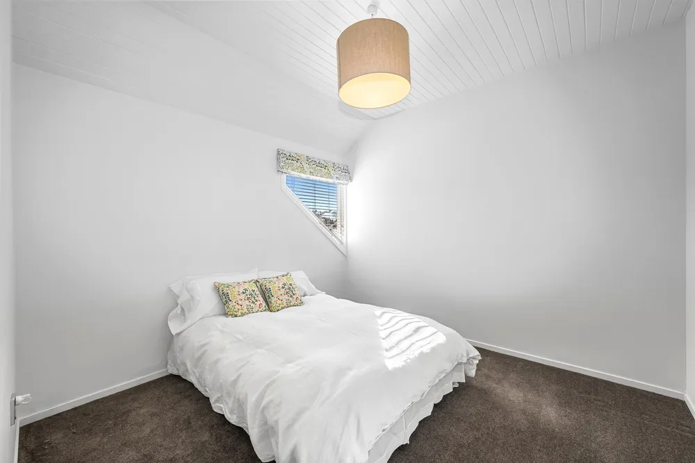 Photos of 1/127 Fendalton Road