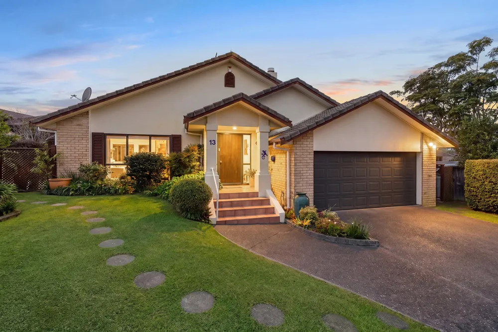Photos of 13 Kate Sheppard Avenue