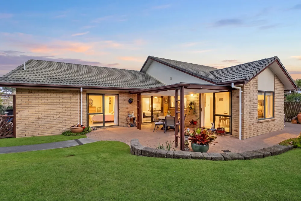 Photos of 13 Kate Sheppard Avenue