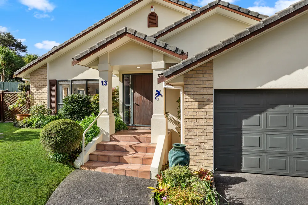 Photos of 13 Kate Sheppard Avenue