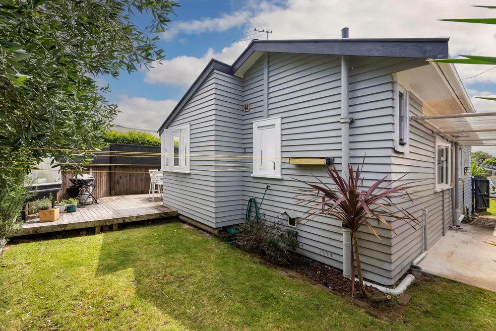 Photos of 6 Phyllis Street