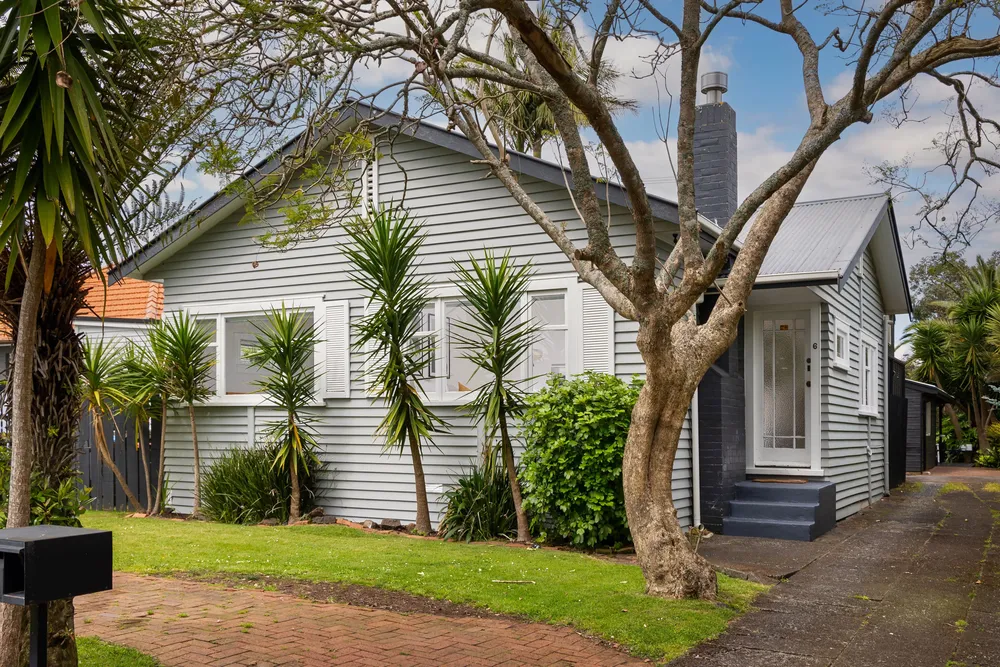 Photos of 6 Phyllis Street