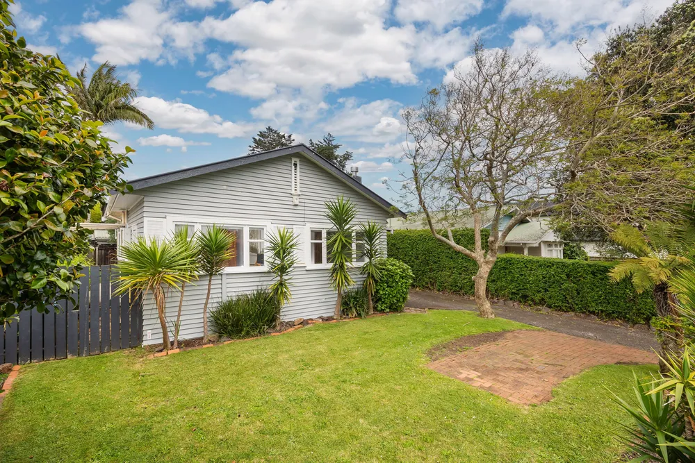 Photos of 6 Phyllis Street