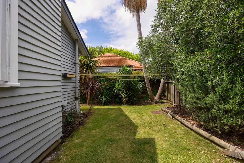 Photos of 6 Phyllis Street